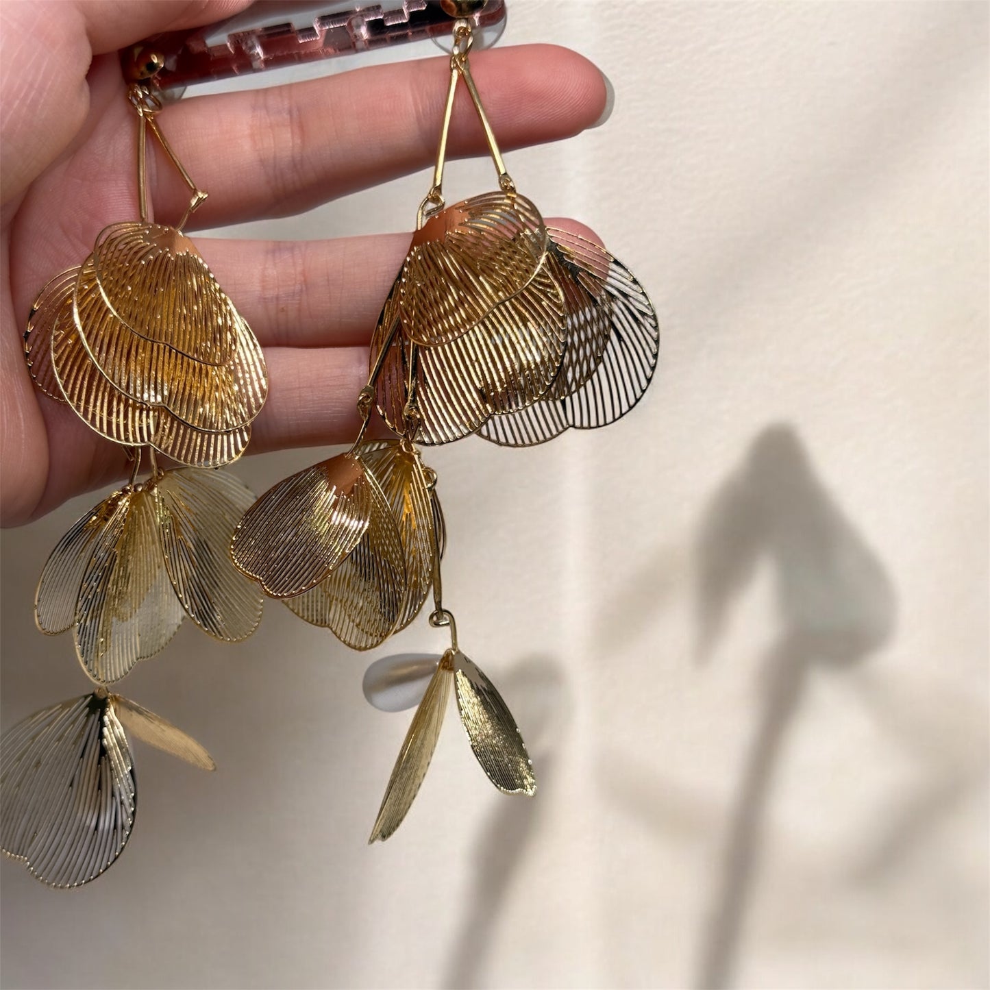 Floral - Golden stud leaf earrings with pearl | Aesthetic Jewelry gold statement oversize plant earrings | bridal party dinner casual | leaf dangle