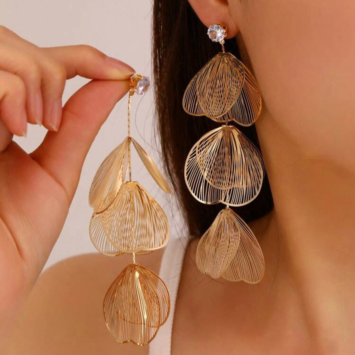 Floral - Golden leaf earrings with pearl | Aesthetic Jewelry gold statement oversize plant earrings | bridal party dinner casual | leaf dangle