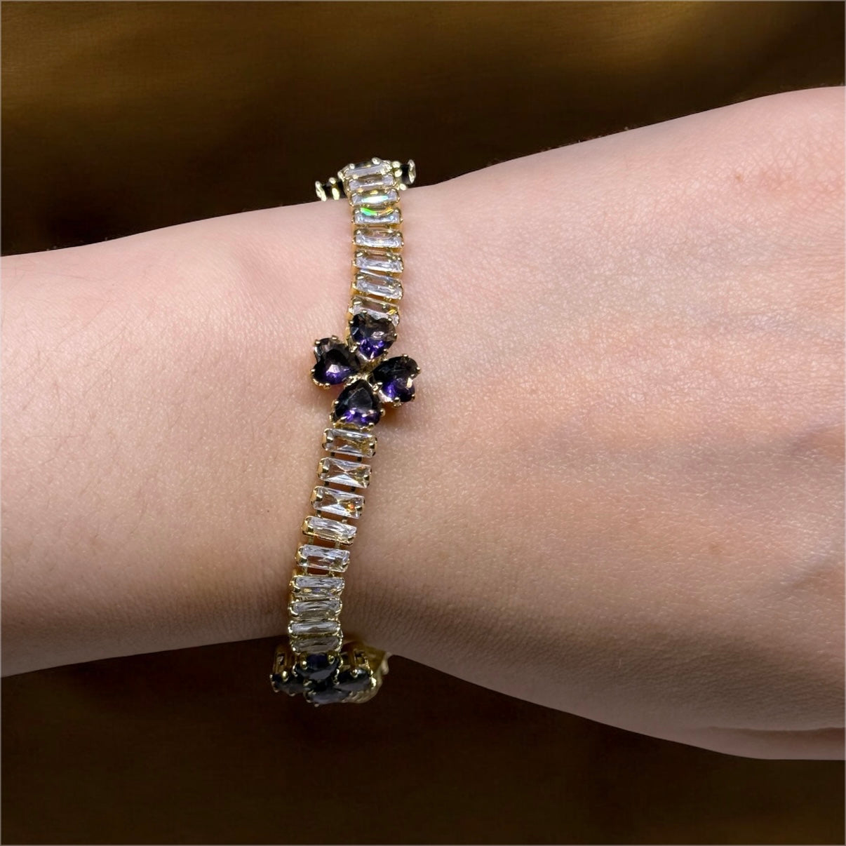 Gold bracelet with clover patterns | purple zircon embossed