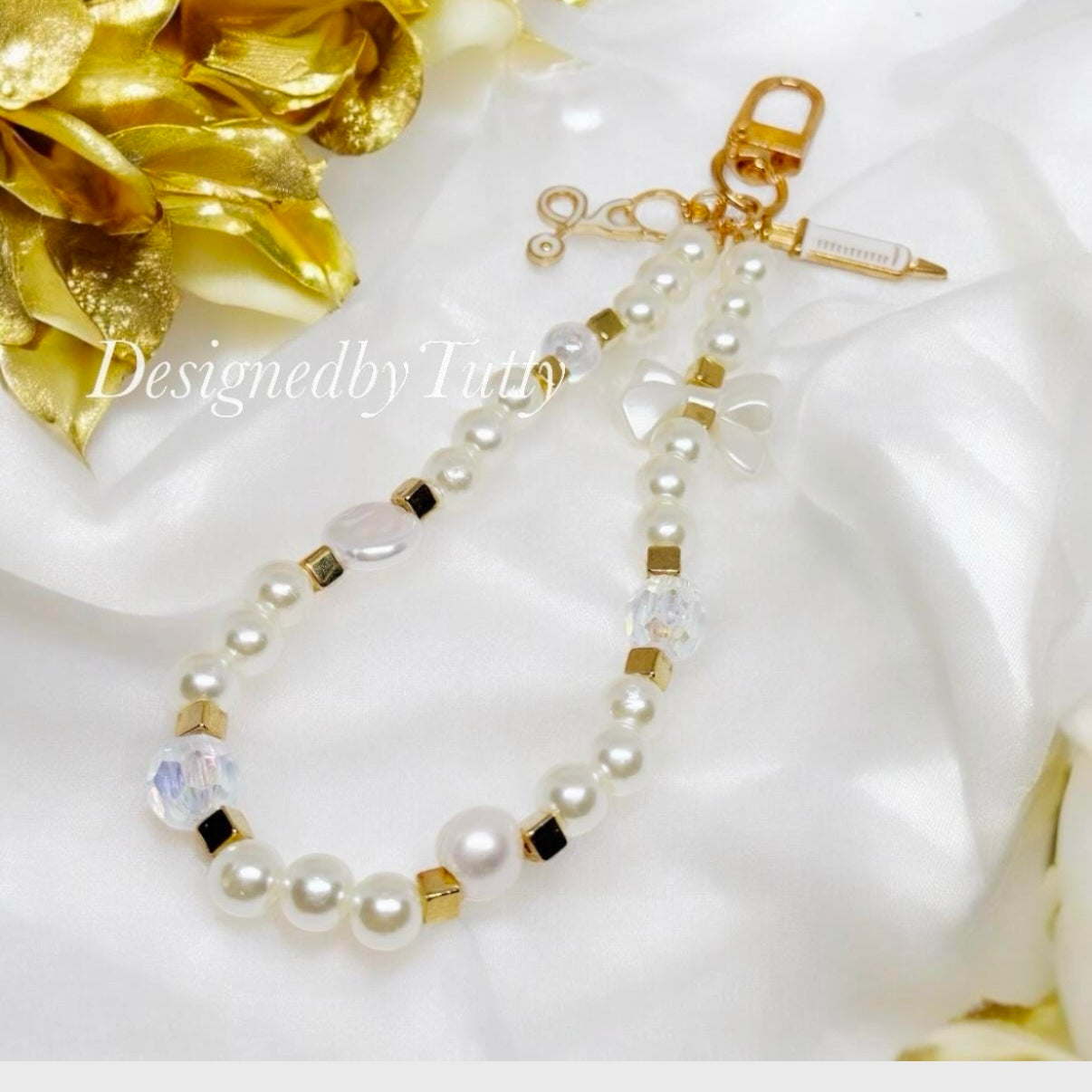 Syringe and stethoscope pearl chain decor | key chain with pearl| lanyard | y2k chain | bag lover gift | gradution gift | doctor nurses