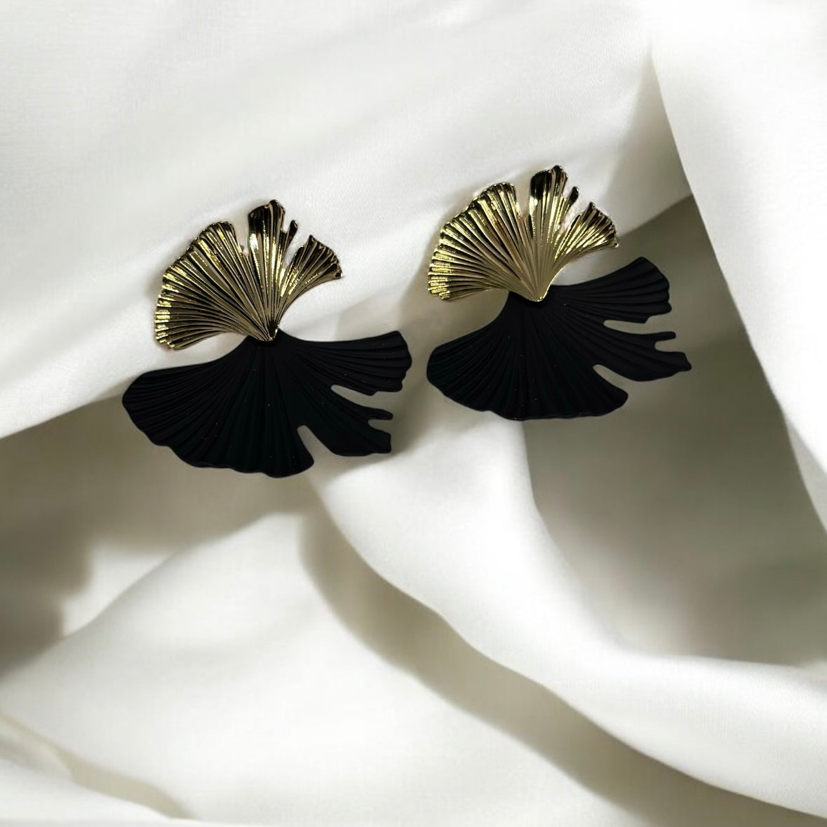 Floral - Ginkgo leaf Flower Gold statement earrings | dangly drop earrings | floral geometric earrings | Korean earrings