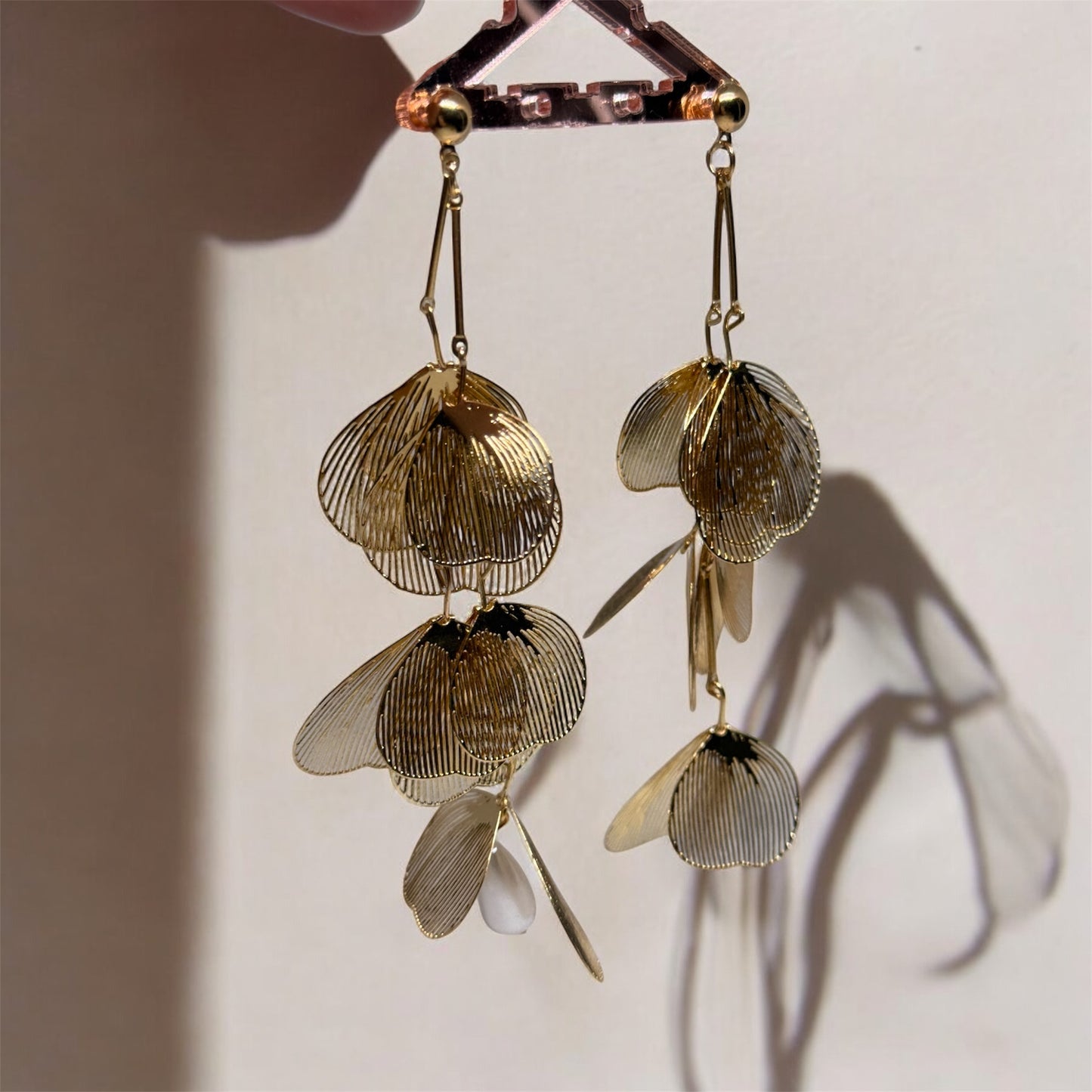 Floral - Golden stud leaf earrings with pearl | Aesthetic Jewelry gold statement oversize plant earrings | bridal party dinner casual | leaf dangle