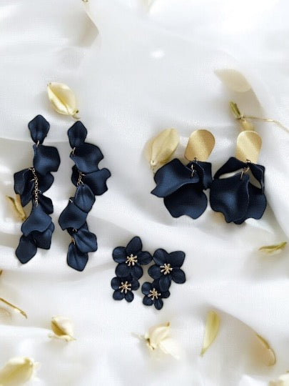 Black - flower earrings |dangly earrings | matte petals bar statement earrings | unique gold bridal floral earrings - TuttyKnitty