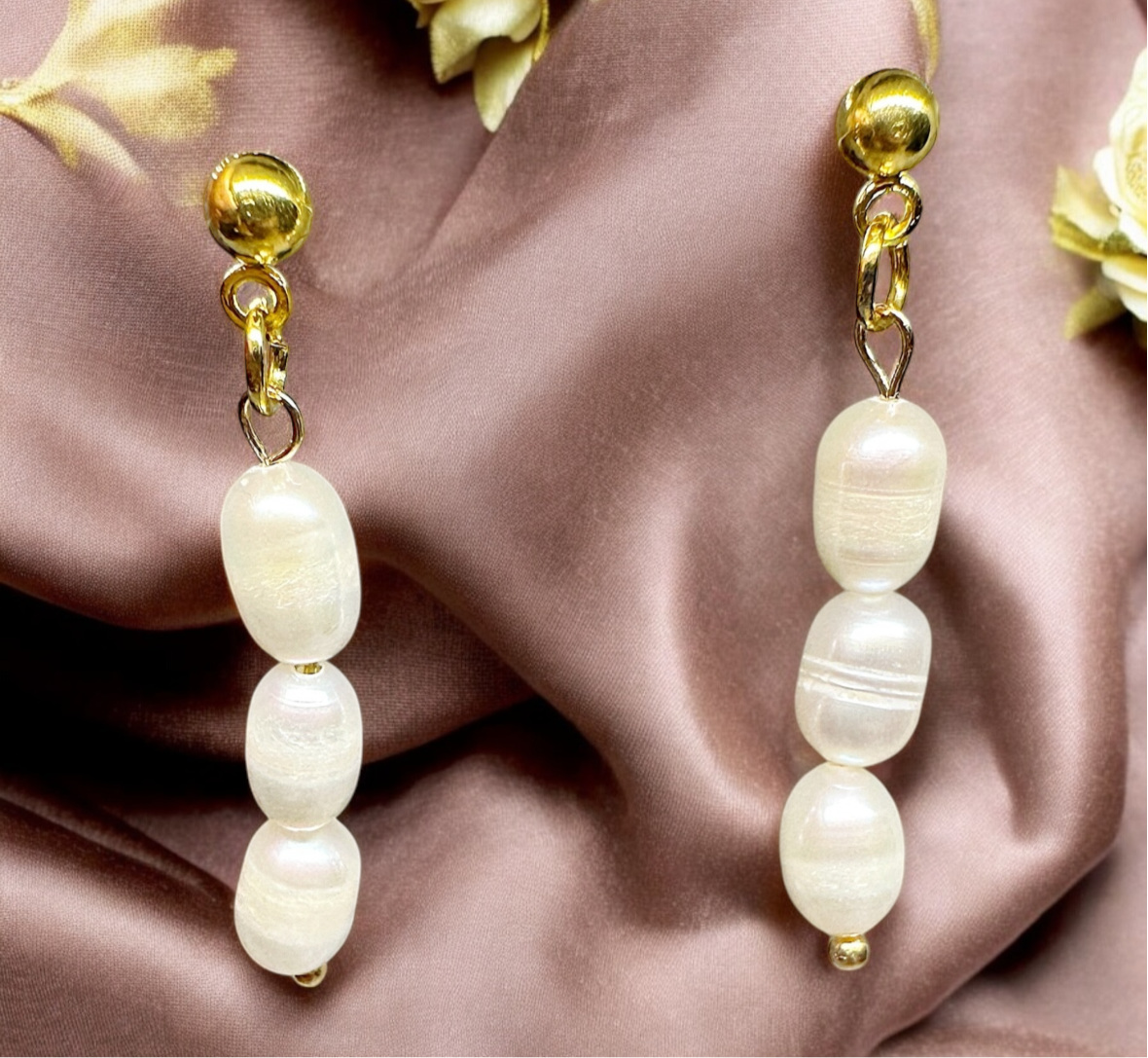 Pearl - Gold dangle earrings with freshwater pearl | pearl drop earrings | minimalist elegant earrings