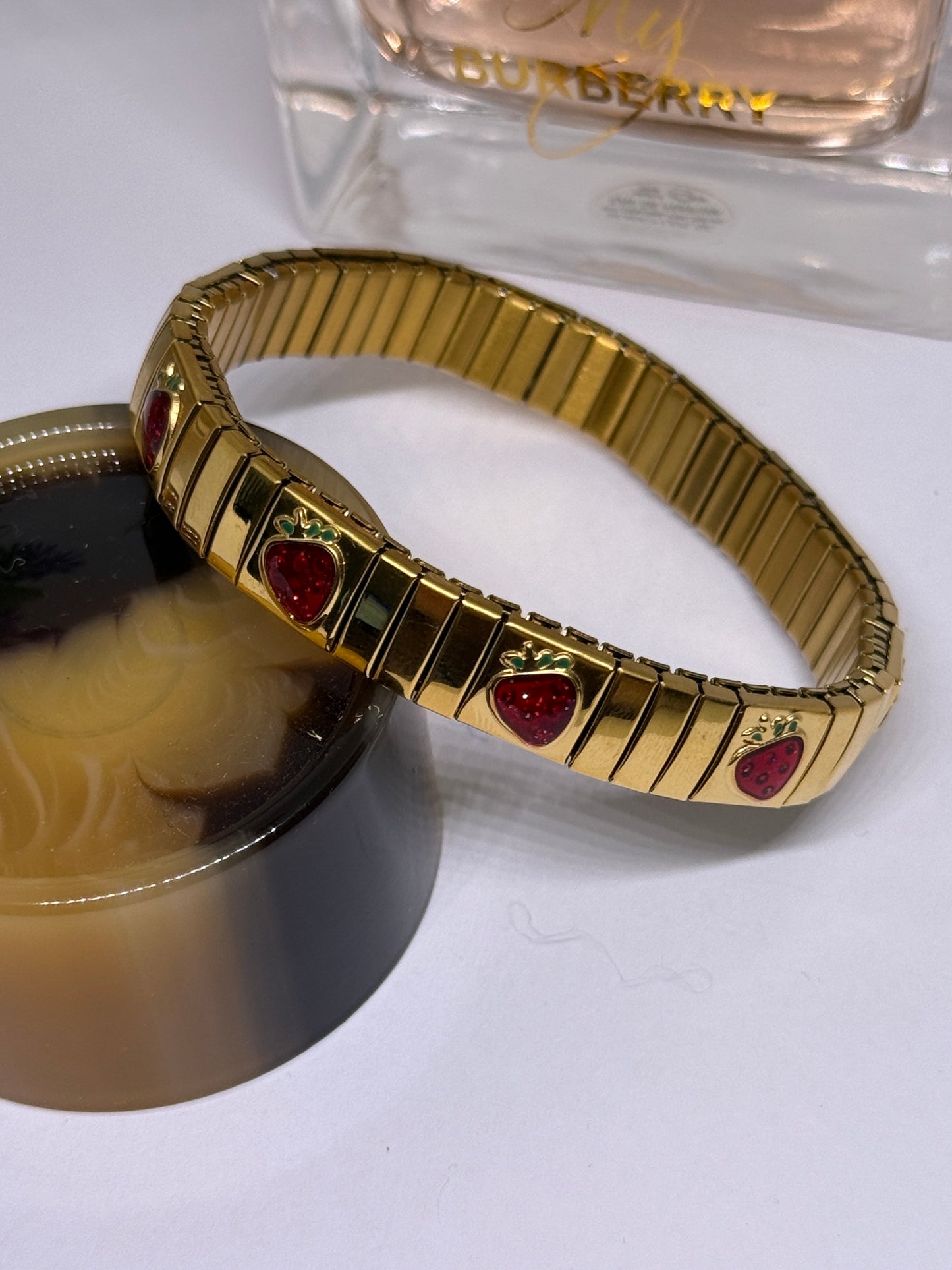 Gold bracelet with cherry patterns | stretchy band