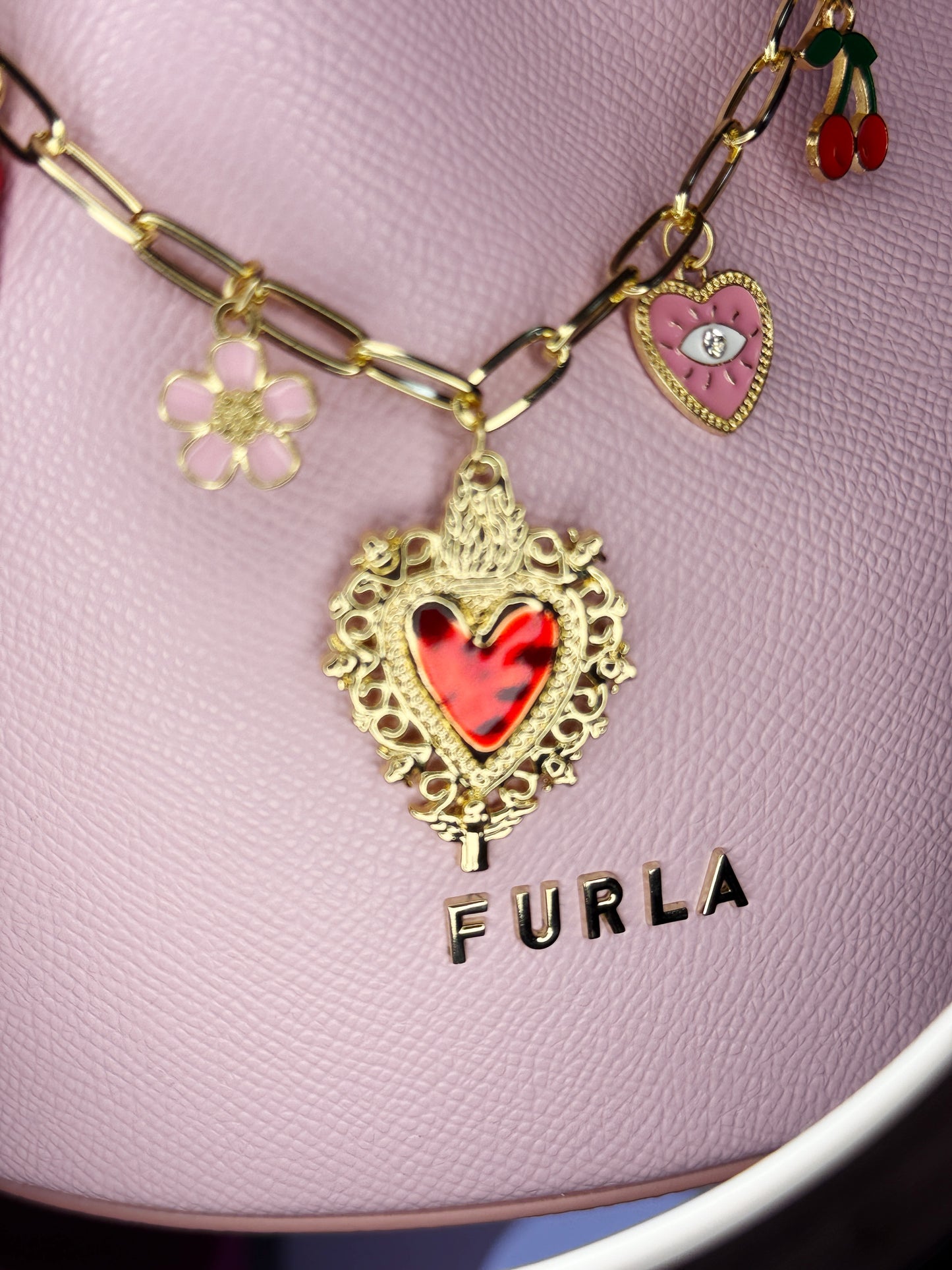Red heart bag charm with sakura and cherry blossom | key chain | golden chain with golden buckle | y2k chain | bag lover gift
