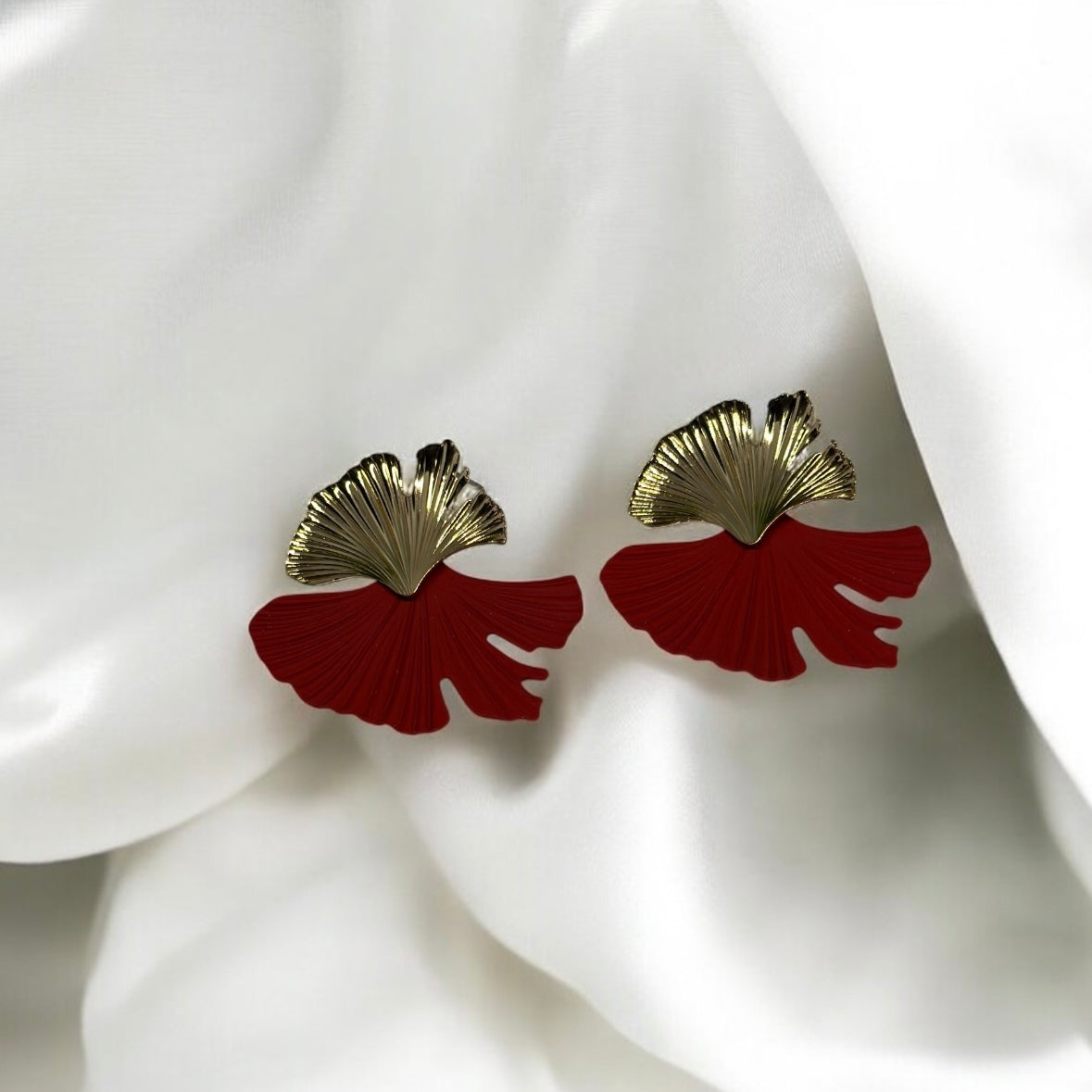 Floral - Ginkgo leaf Flower Gold statement earrings | dangly drop earrings | floral geometric earrings | Korean earrings