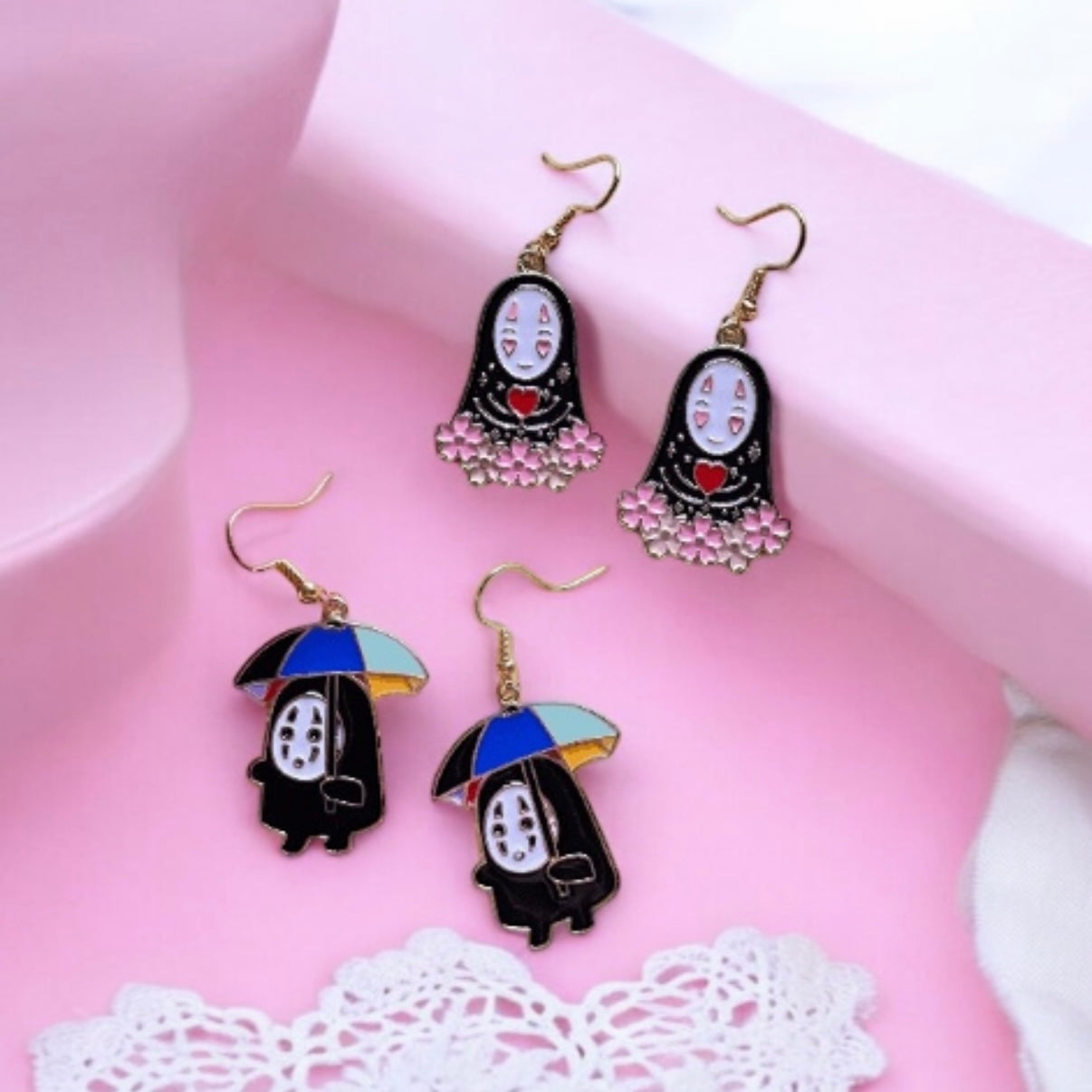 Kawaii - No face man | kawaii japanese anime dangle earrings | fun pop style Drop earrings | minimalist earrings | little ghost earrings