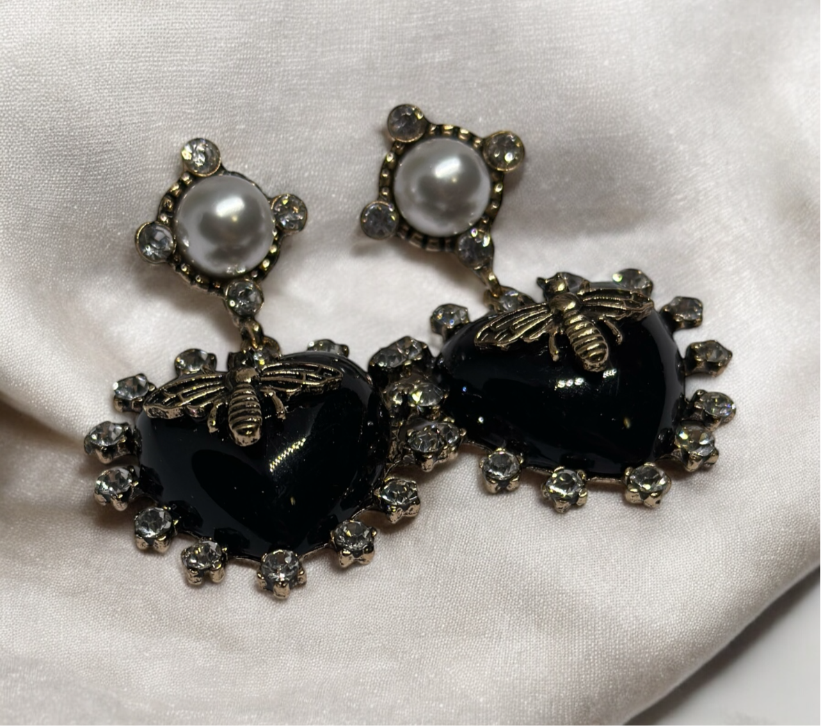 Fauna - Gold bee heart statement earrings with pearl| vintage style pearl rhinestone earrings | rhinestone dangle oversize earrings I