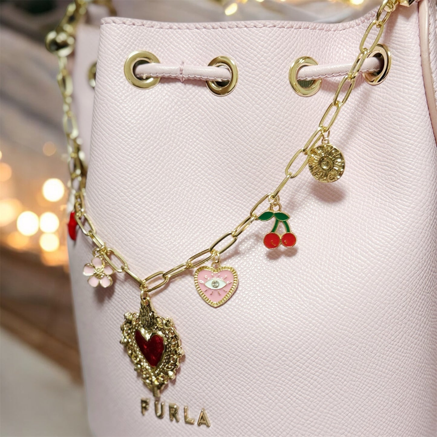 Red heart bag charm with sakura and cherry blossom | key chain | golden chain with golden buckle | y2k chain | bag lover gift
