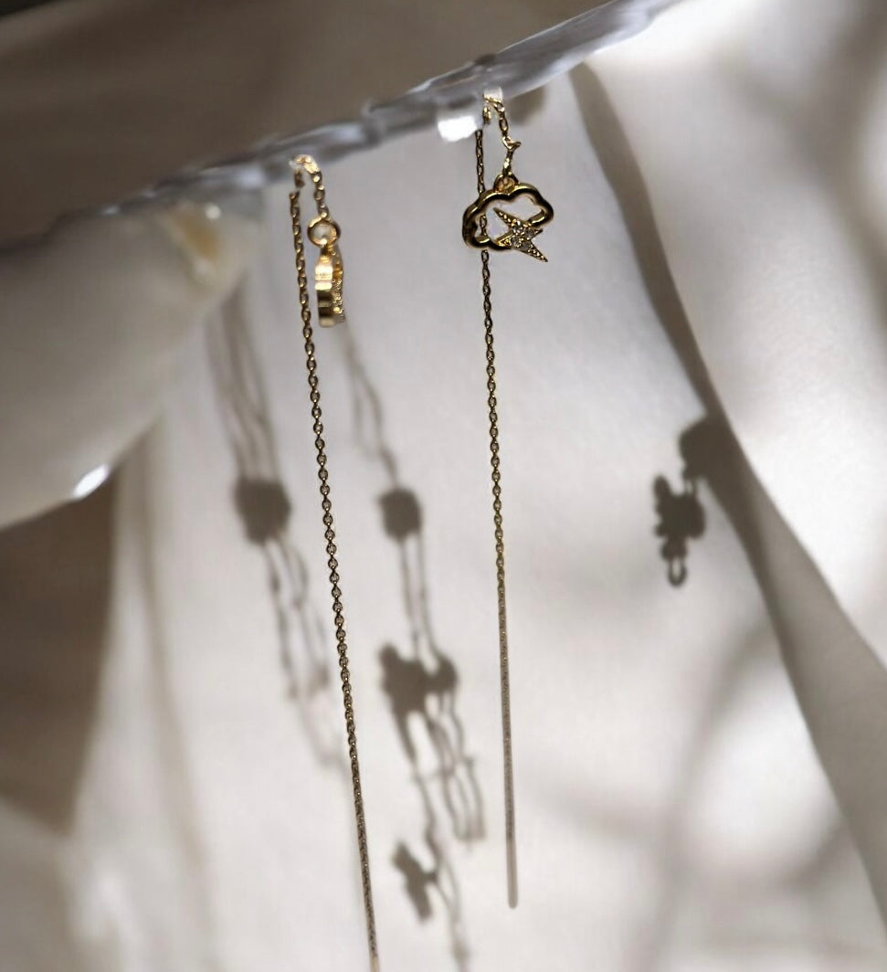 Minimalist - Gold thunder and cloud dangle threader earrings | chain dangle earrings | minimalist elegant statement earrings | cute kawaii earrings