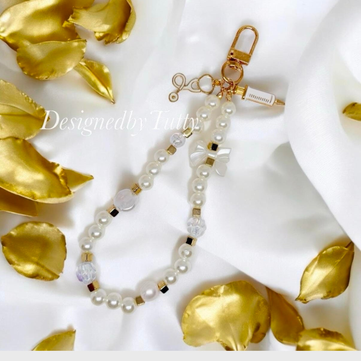 Syringe and stethoscope pearl chain decor | key chain with pearl| lanyard | y2k chain | bag lover gift | gradution gift | doctor nurses