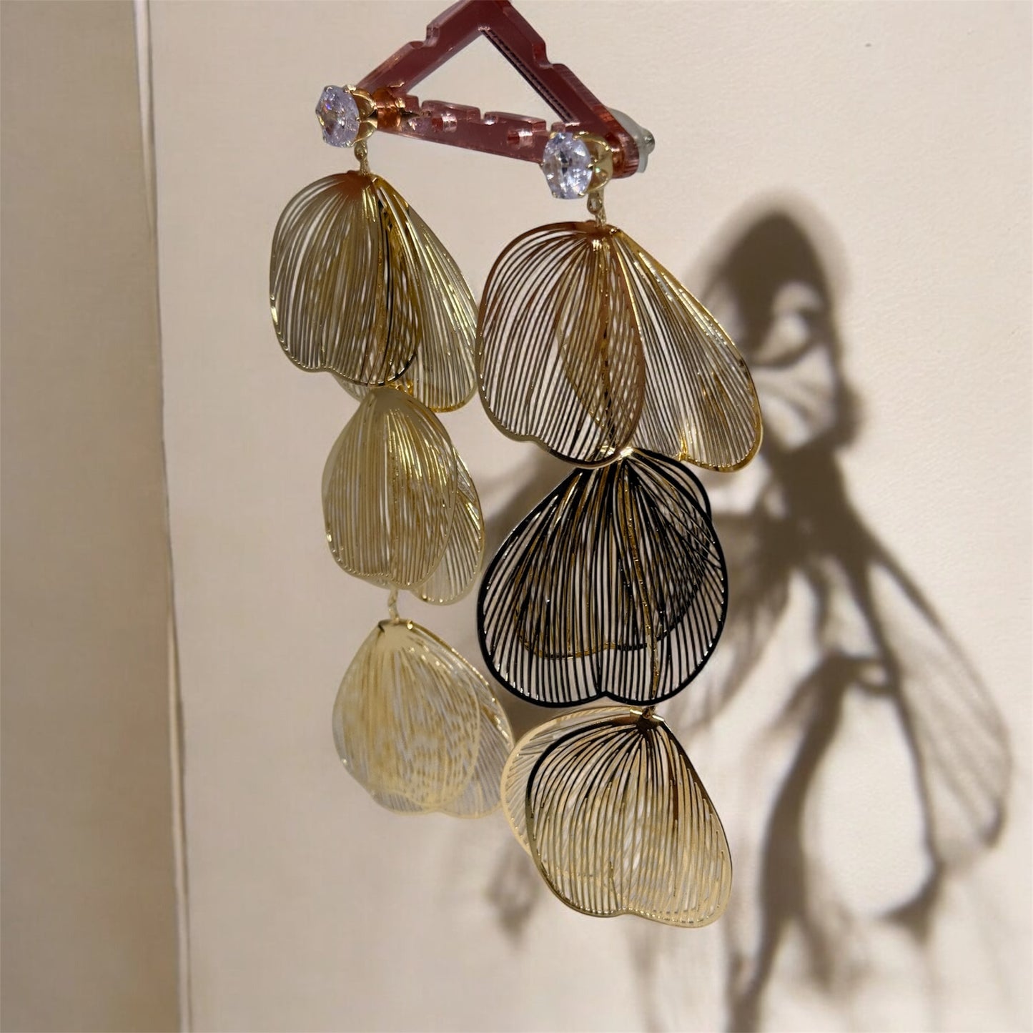 Floral - Golden leaf earrings with pearl | Aesthetic Jewelry gold statement oversize plant earrings | bridal party dinner casual | leaf dangle