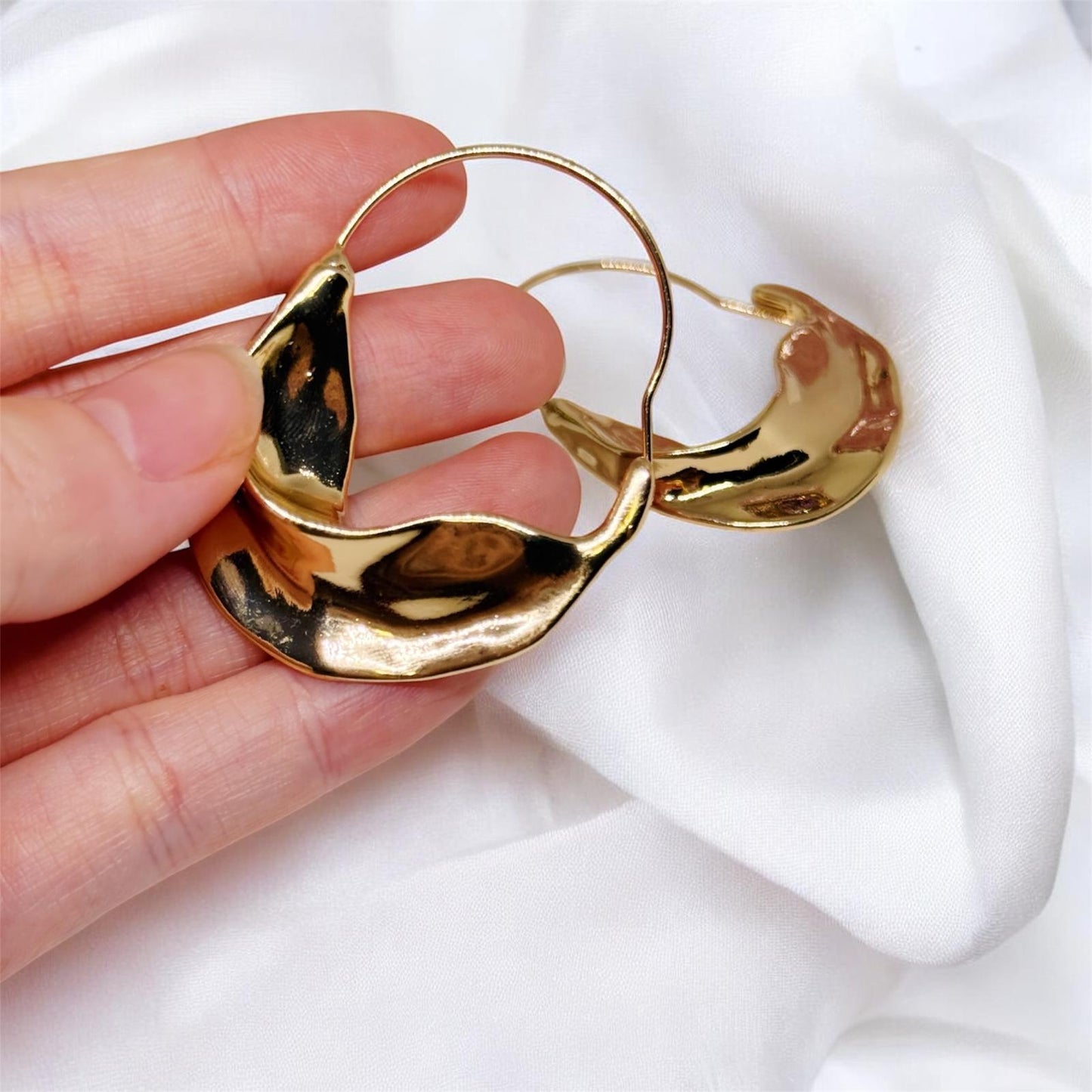 Gold or silver irregular shaped earrings| metal geometric earrings | gold art abstract statement stud earrings | open hoop O twisted earring