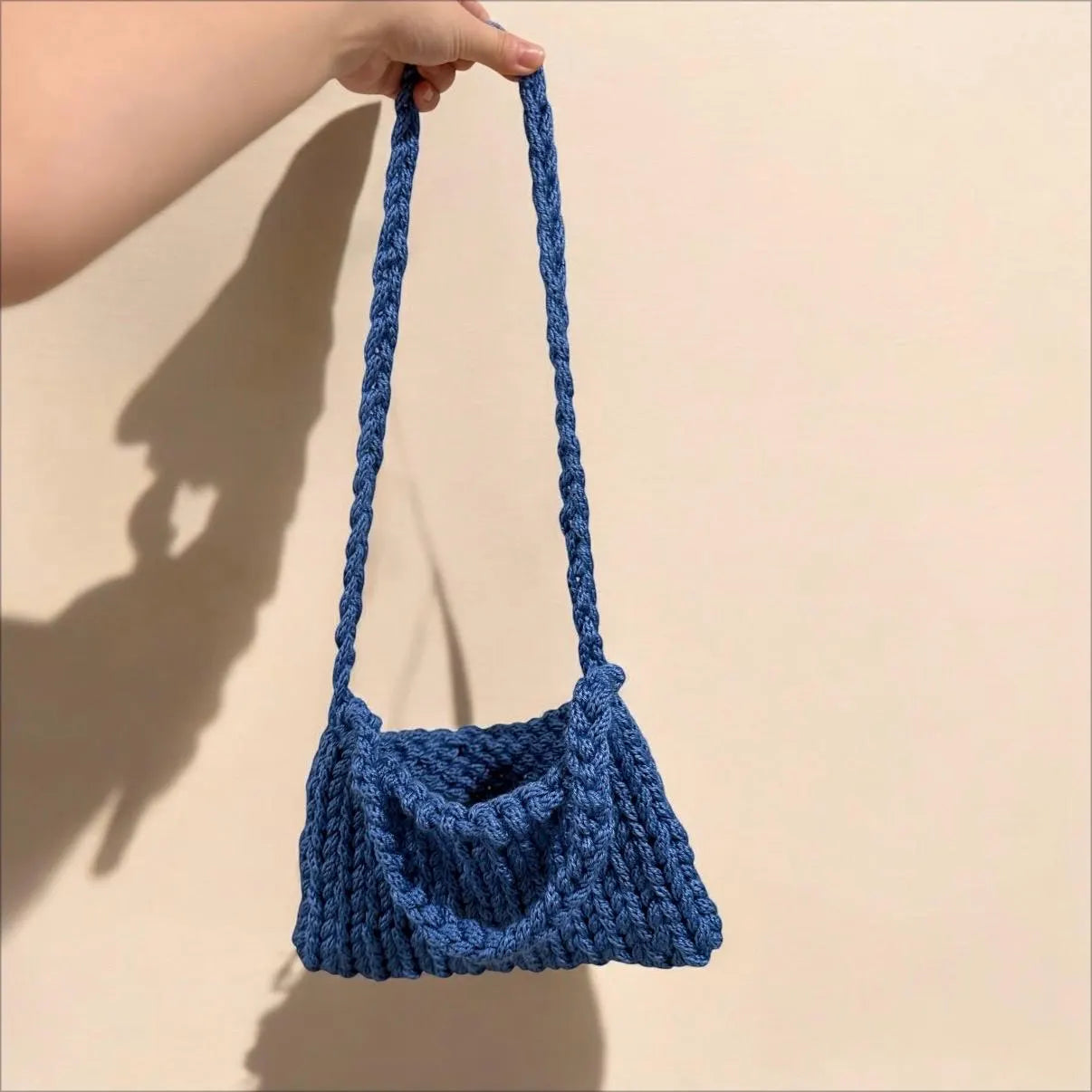 Hand knit Chunky Mini bag | handmade yarn bag | heavy duty i-cord bag | beach bag casual bag phone bag mini purse swing bag hand held y2k | blue bag