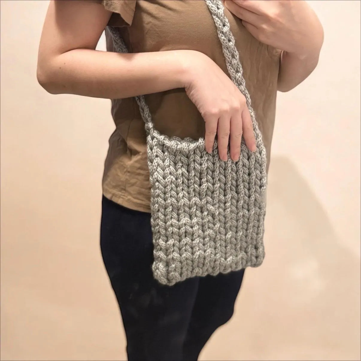 Hand knit Chunky Mini bag | handmade yarn bag | heavy duty i-cord bag | beach bag casual bag phone bag mini purse swing bag hand held y2k | 2 way swing bag in silver grey