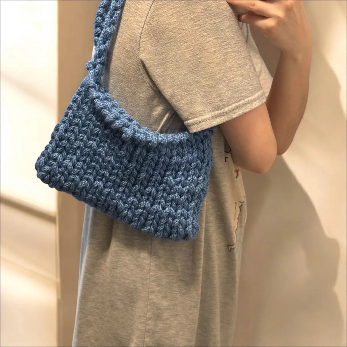 Hand knit Chunky Mini bag | handmade yarn bag | heavy duty i-cord bag | beach bag casual bag phone bag mini purse swing bag hand held y2k | blue bag