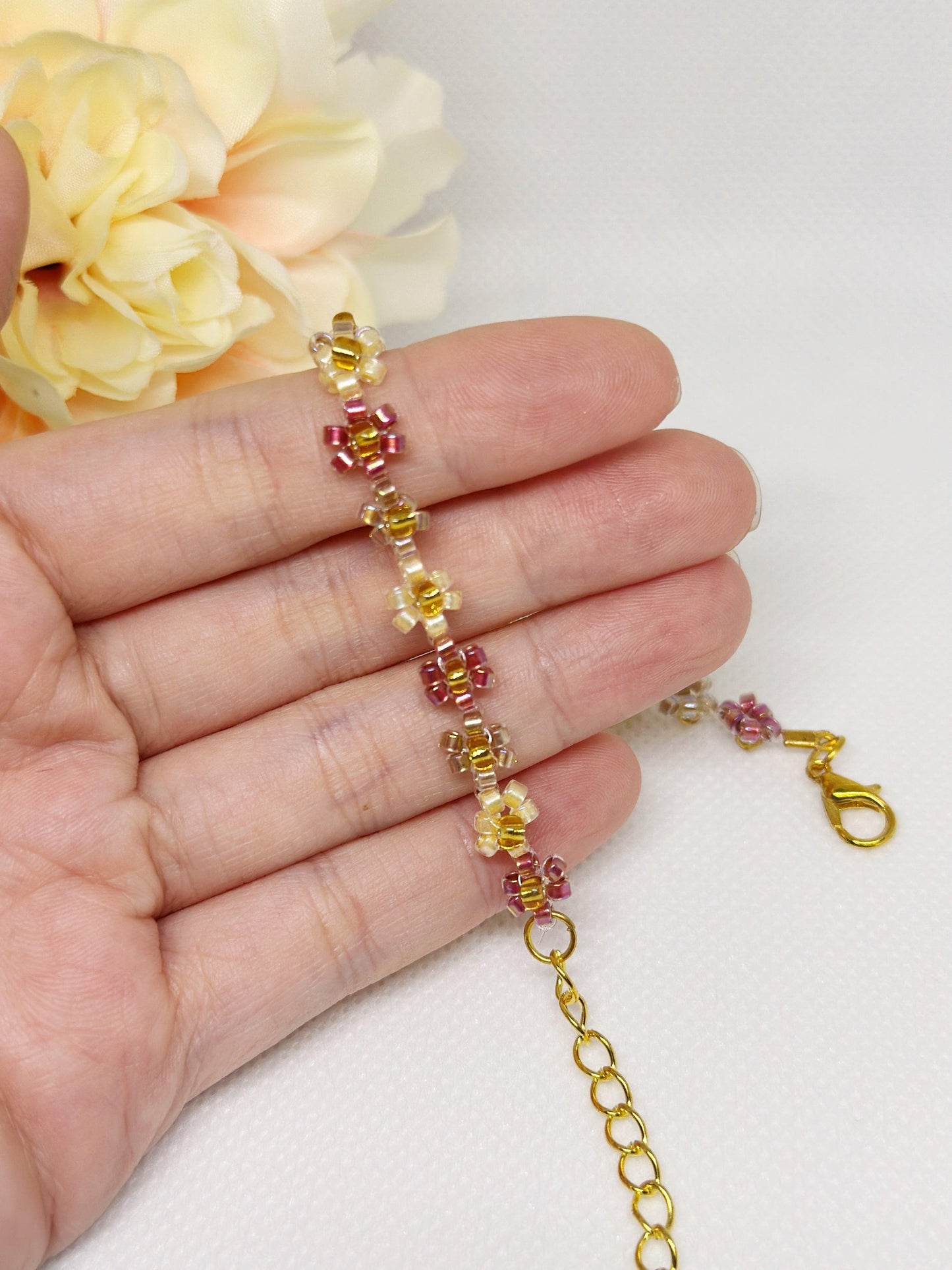 Green or Burgundy Beaded bracelet with daisy pattern | golden colour chain | shinny decor bracelet |