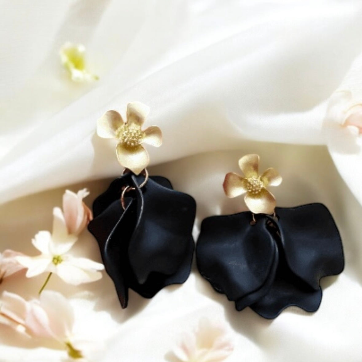 Pure black flower earrings |dangly earrings | matte petals bar statement earrings | unique gold bridal floral earrings