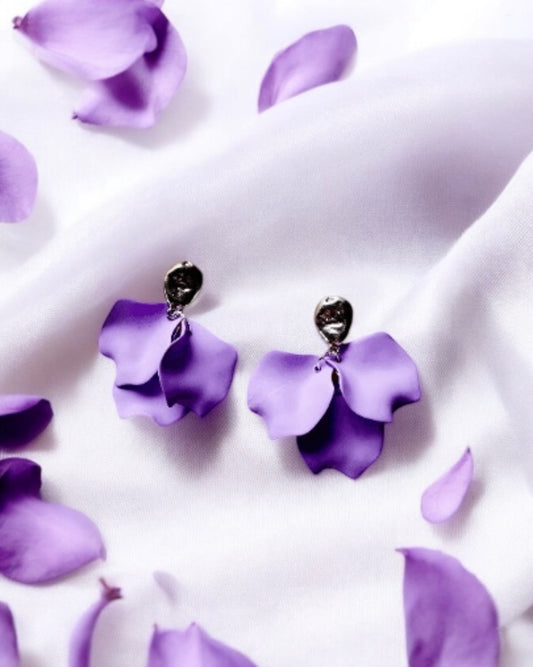 Sweet purple flower earrings | dangle petals baroque earrings | unique silver with pearl floral earrings | bridal party wedding earrings