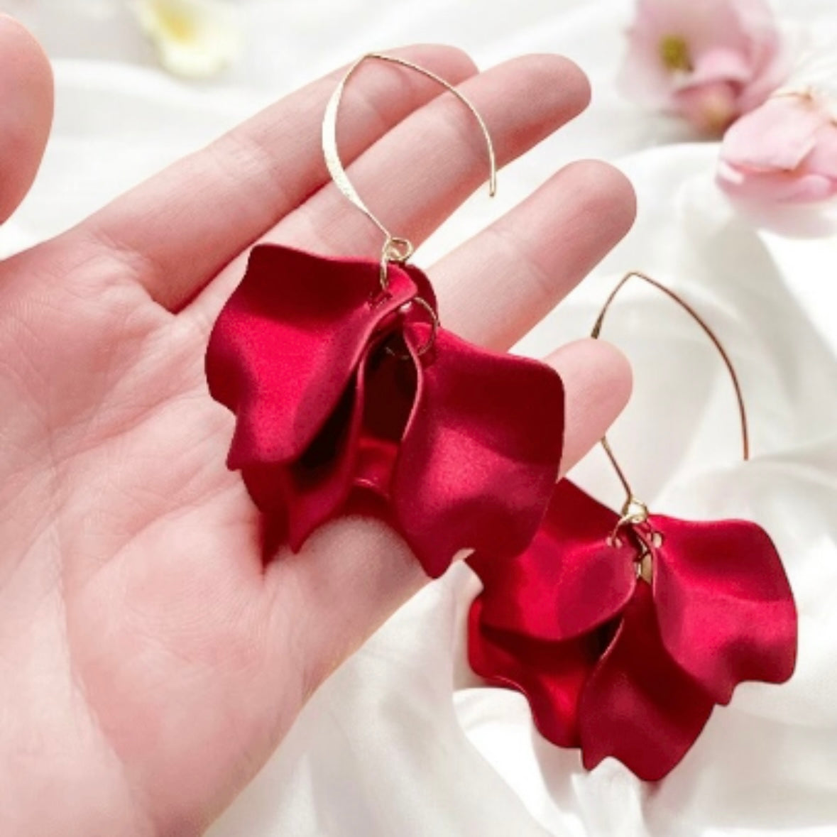 Hot red flowers earrings| bridal party wedding earrings | unique iridescent earrings | golden crumpled floral earrings