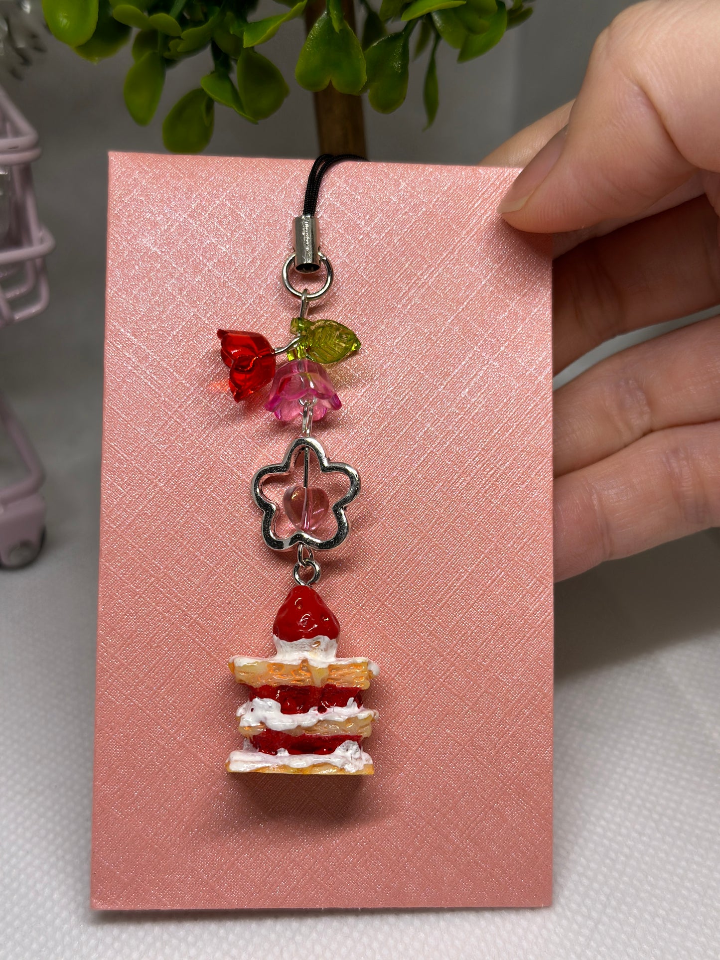 Phone charm | strawberry cake