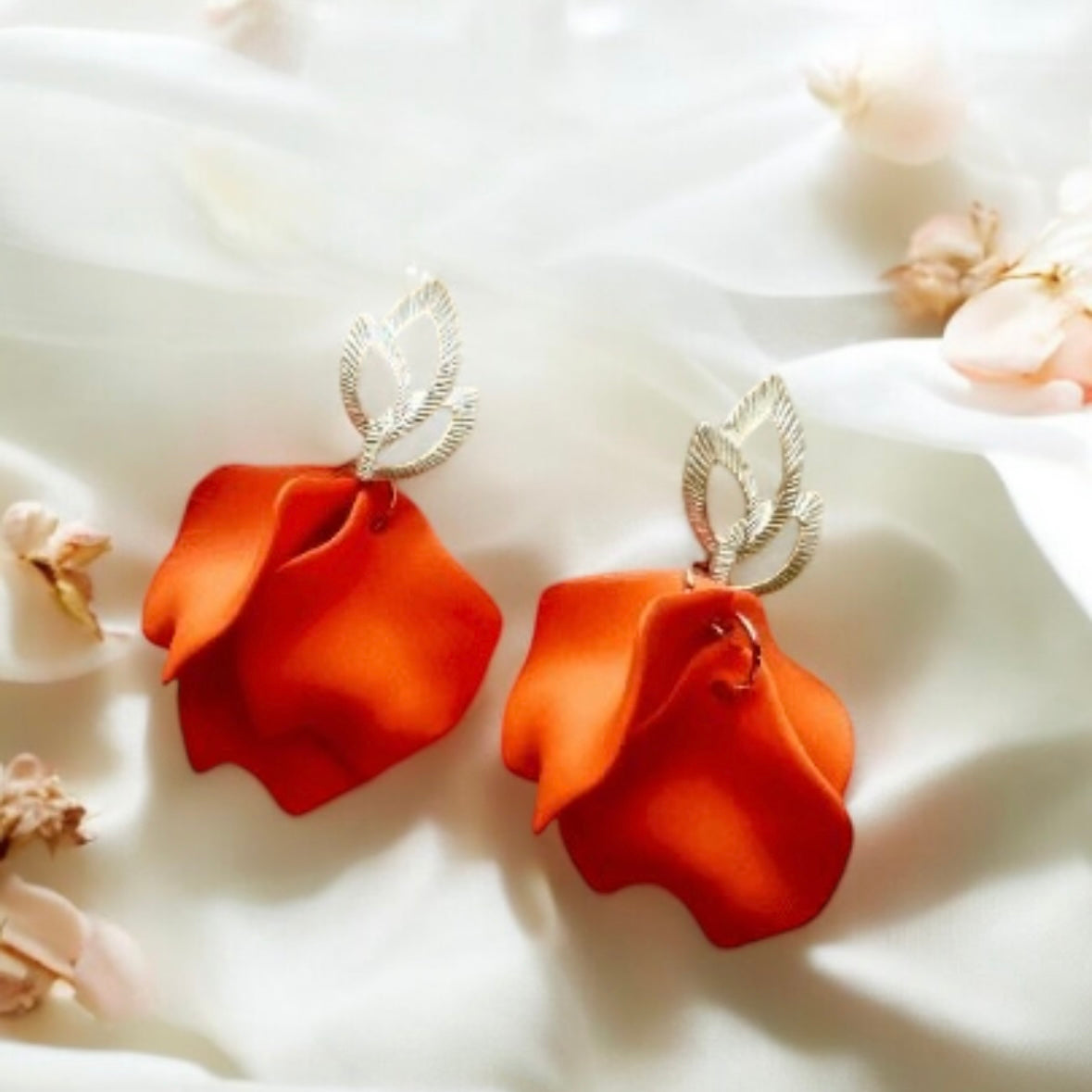 Bright orange flower earrings | dangle petals statement earrings | unique golden bar floral earrings | bridal party wedding earrings