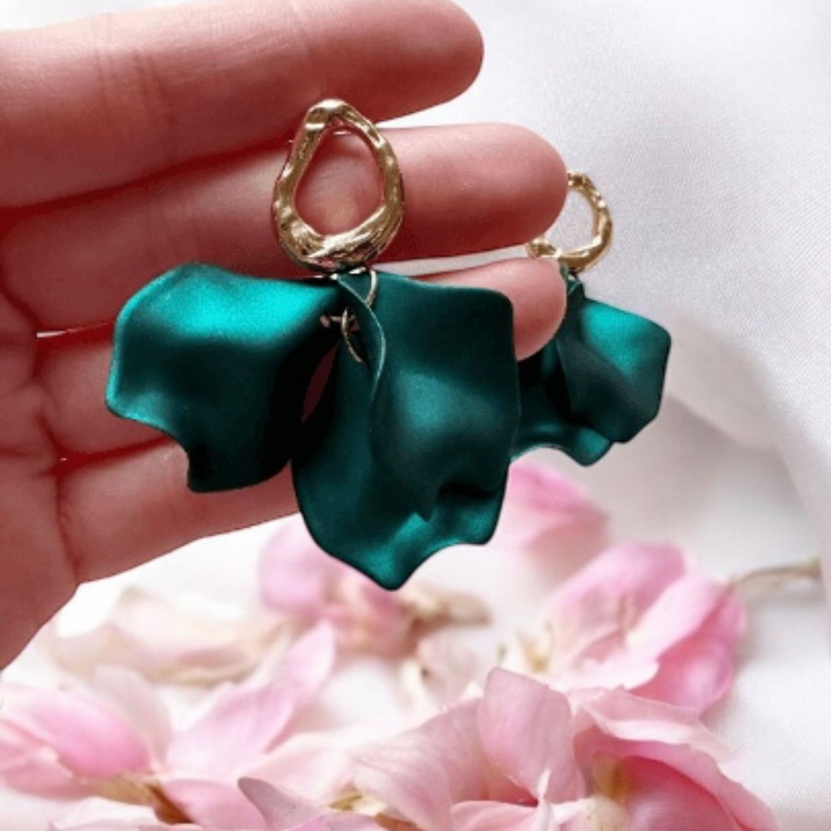 Emerald green iridescent flower earrings | leaf and petals drop statement earrings | unique gold geometric floral earrings