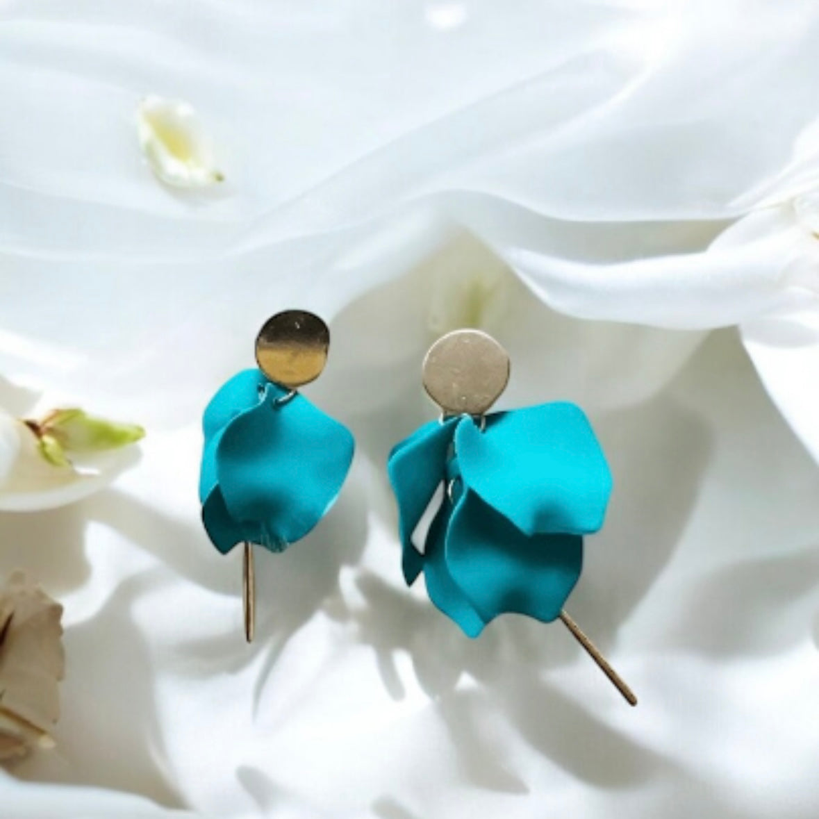 Turquoise gree flower earrings |dangly earrings | frosted petals hoop statement earrings | golden bar geometric floral bridal earrings