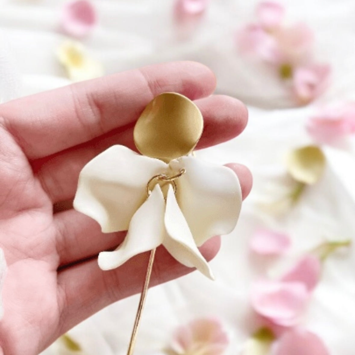 Pink or white flower earrings |dangly earrings | frosted petals hoop statement earrings | golden disc geometric floral bridal earrings