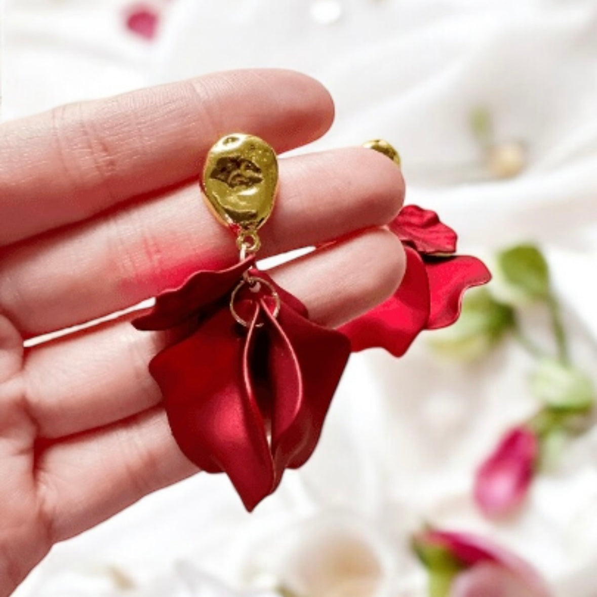 Hot red flowers earrings| bridal party wedding earrings | unique iridescent earrings | golden crumpled floral earrings