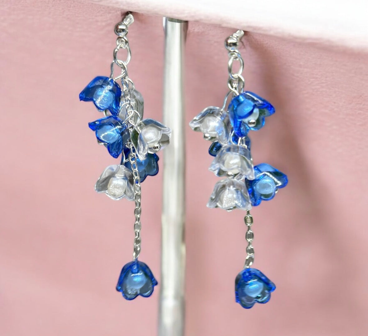 Blue and clear flower earrings