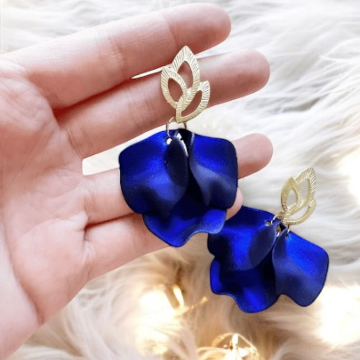 Royal blue flowers earrings | iridescent petals baroque earrings | golden floral lightweight earrjnfs | bridal party wedding bridesmaid