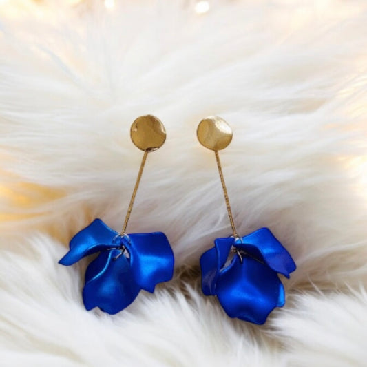 Royal blue iridescent flower earrings | roses petals baroque earrings | unique golden bar floral earrings | bridal party wedding earrings