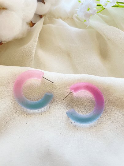 40mm Rainbow ombre clear Hoop earrings | Resin tortoieshell earrings | open hoop acrylic art |fun pop colourful translucent ombre unicorn - TuttyKnitty