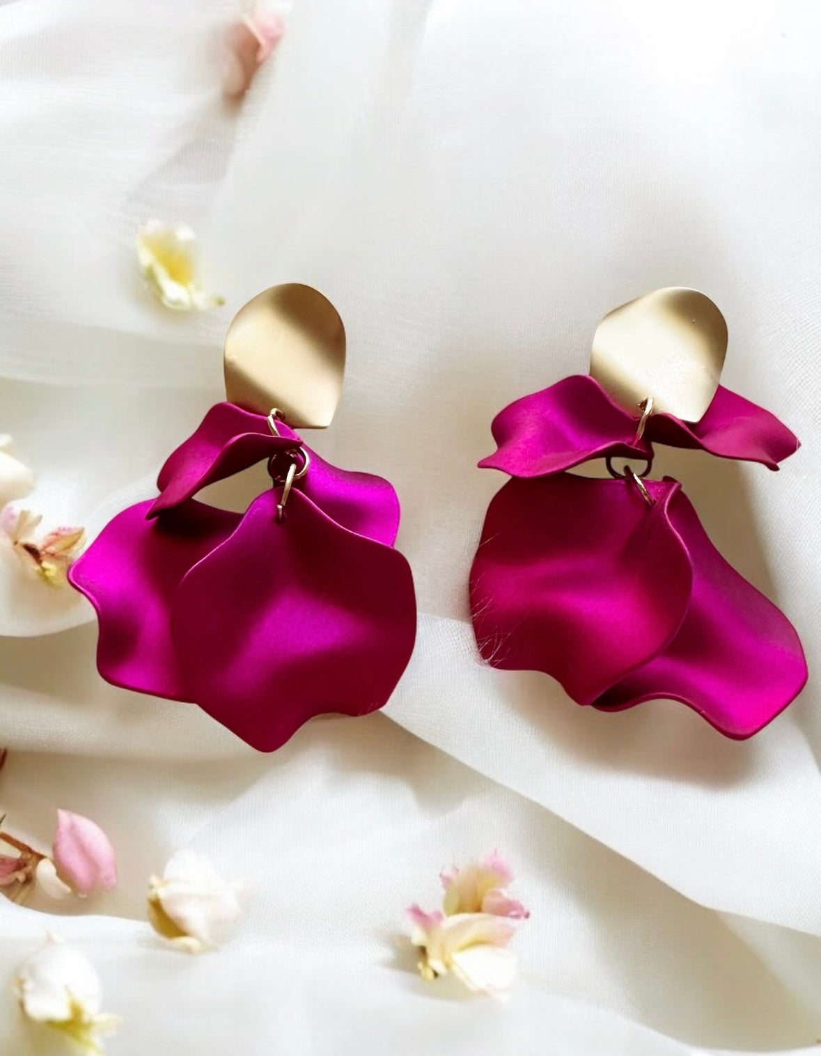 Fuchsia pink flower earrings | dangly earrings | irisdescent petals oversize disc statement | golden geometric floral bridal party earrings