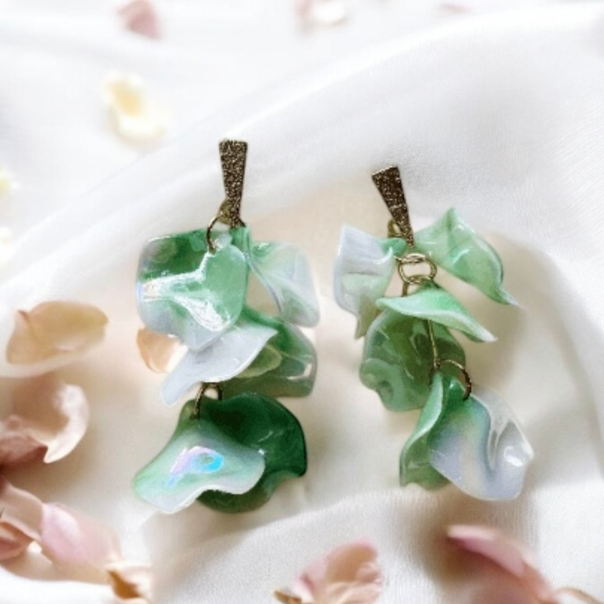 Light green shinny flower earrings | pearlescent petals | bridal party wedding earrings | golden geometric floral earrings