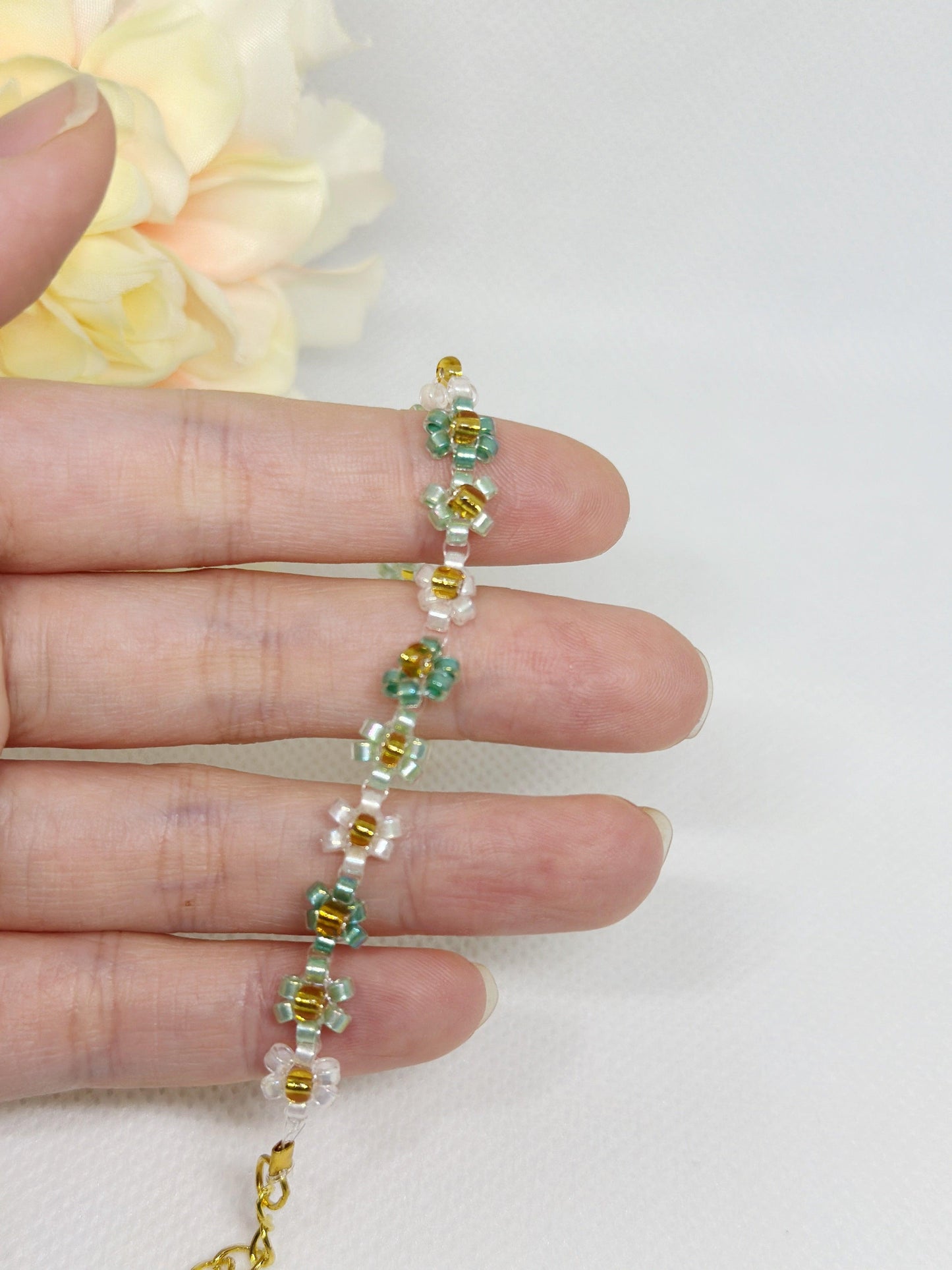 Green or Burgundy Beaded bracelet with daisy pattern | golden colour chain | shinny decor bracelet |