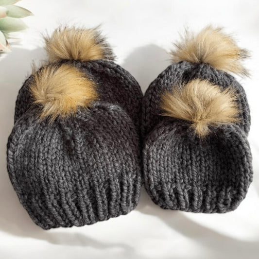 Hand knit fur Pom Pom baby Beanie in grey| Newborn baby Toddler Winter hat | Chunky Beanie |Baby shower gift |photo prop baby gift