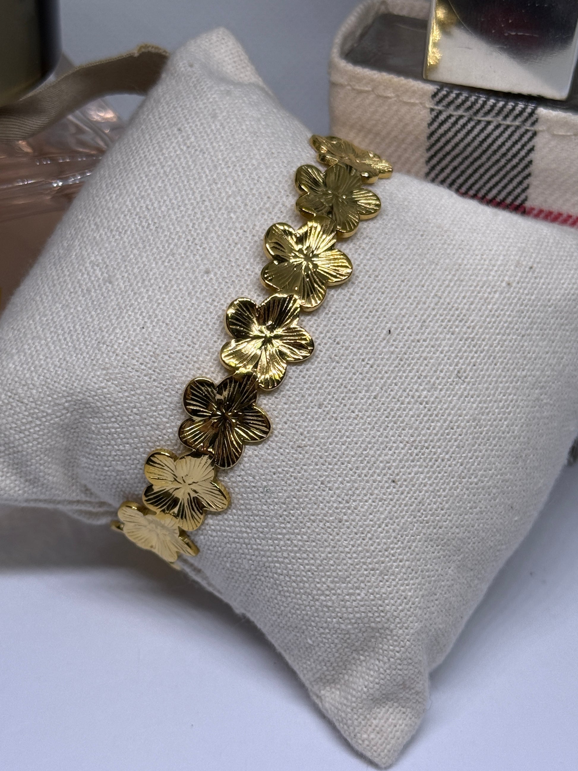 Golden flower bangle | cuff bangle - TuttyKnitty