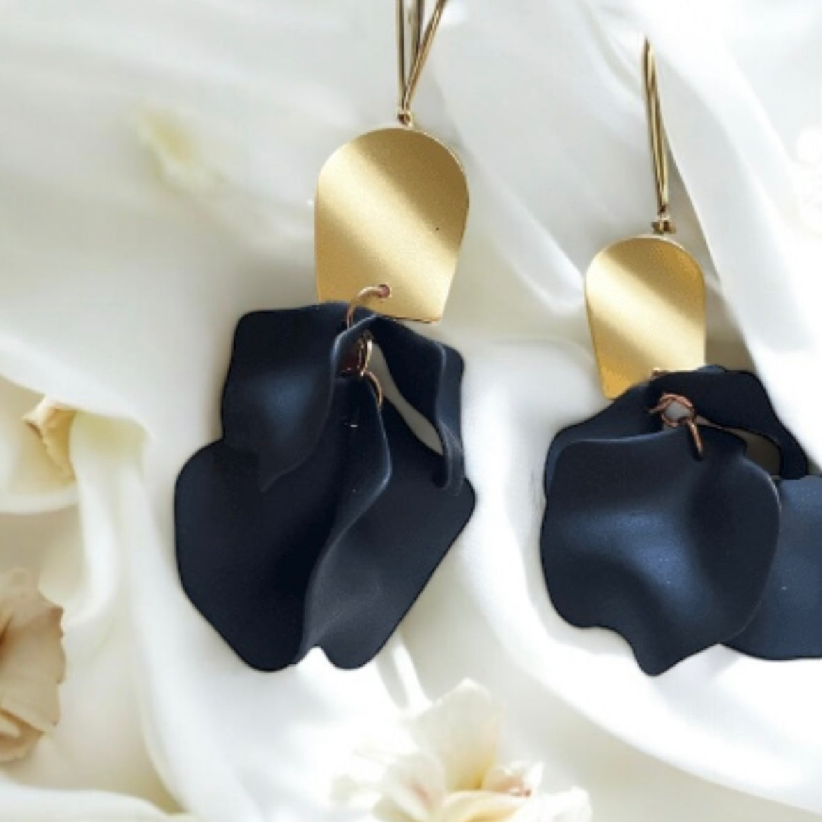 Pure black flower earrings |dangly earrings | matte petals bar statement earrings | unique gold bridal floral earrings