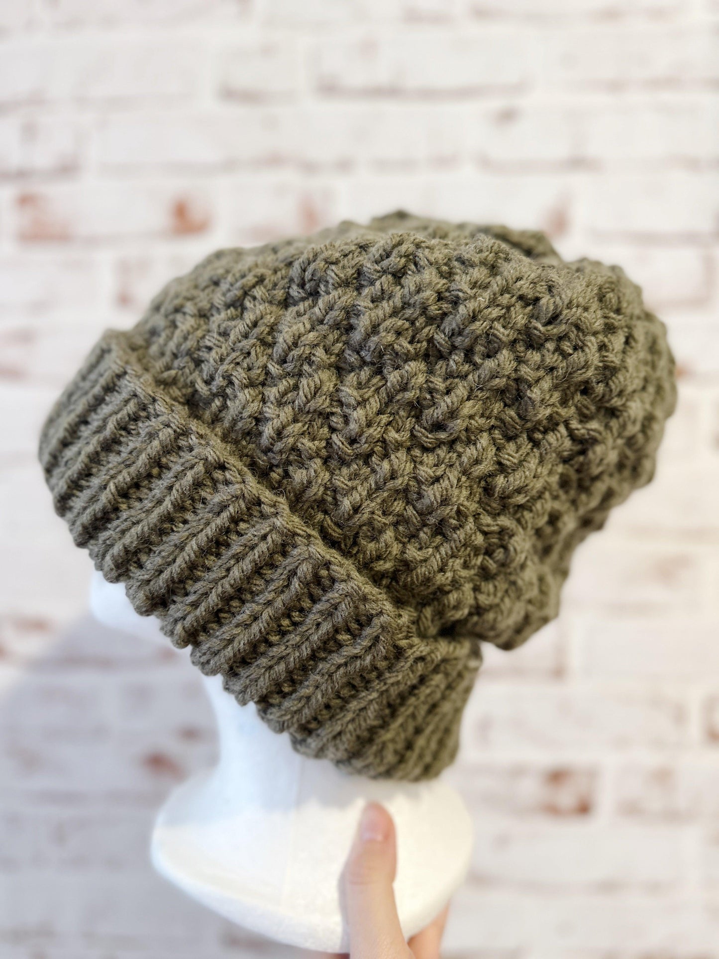 Handknit Chunky Patterned Beanie | Knit Beret | Foldable brim in Moss green | Knit beanie in coffee | Fluffy and cozy winter hat