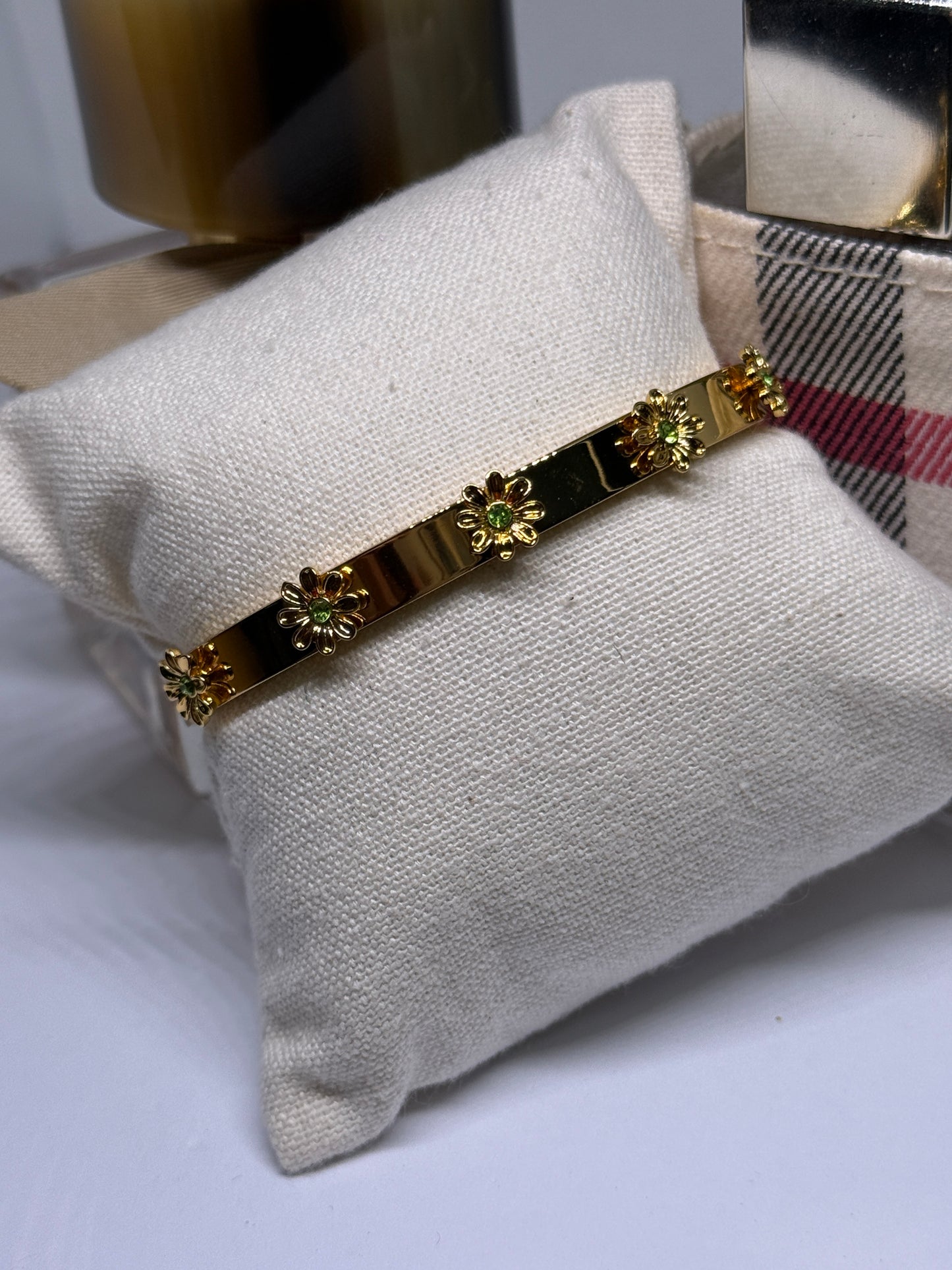 Gold bangles with flower pattern | rhinestones embossed | shinny bangle