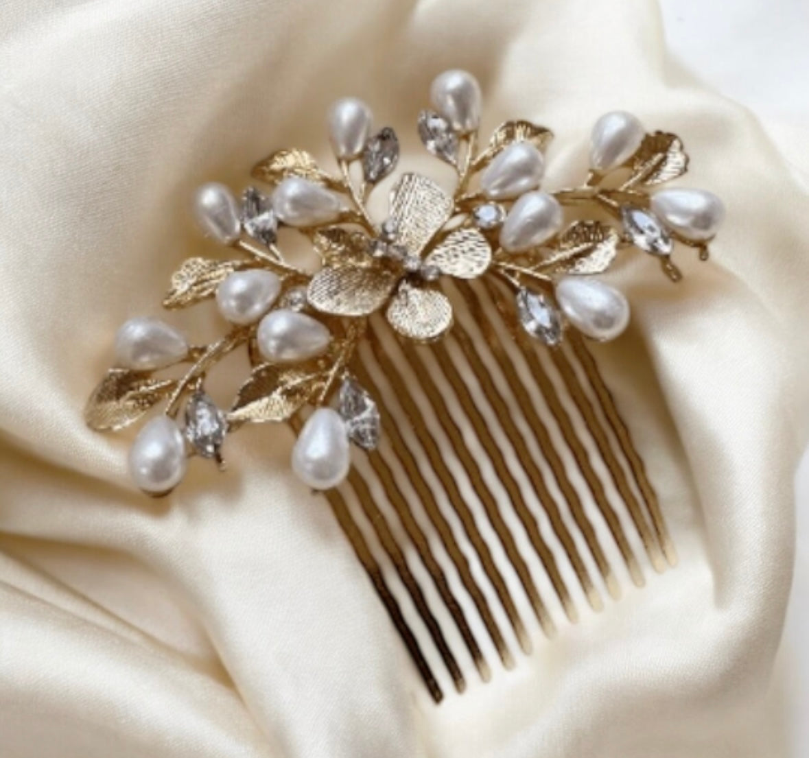 Gold hair comb with flowers butterfly and pearls | korean hair accessories | Bridal hair comb | diamante headpiece | wedding gift