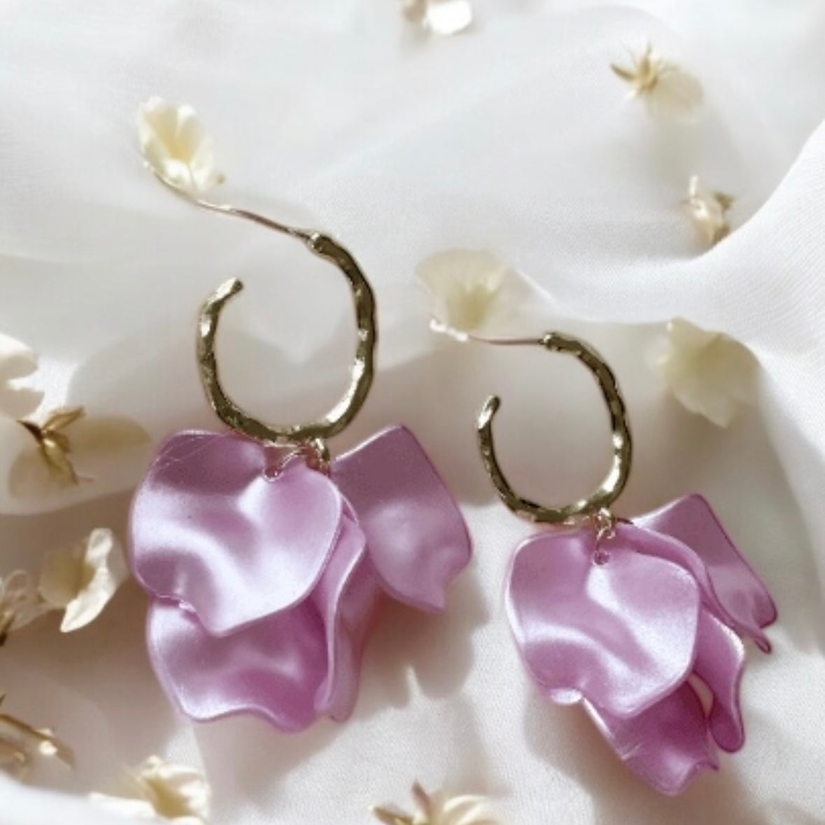 Sweet Pink dangly bridal earrings petals | shimmering pastel flower | golden geometric floral earrings | christmas