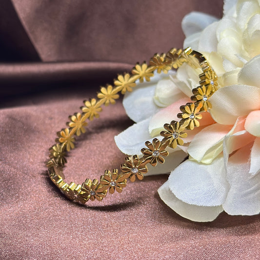 Flower bangle with rhinestone embossed