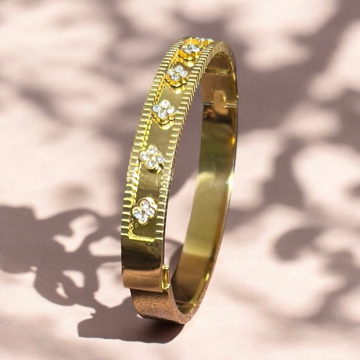 Gold bangle with clover pattern zircon | rhinestones embossed