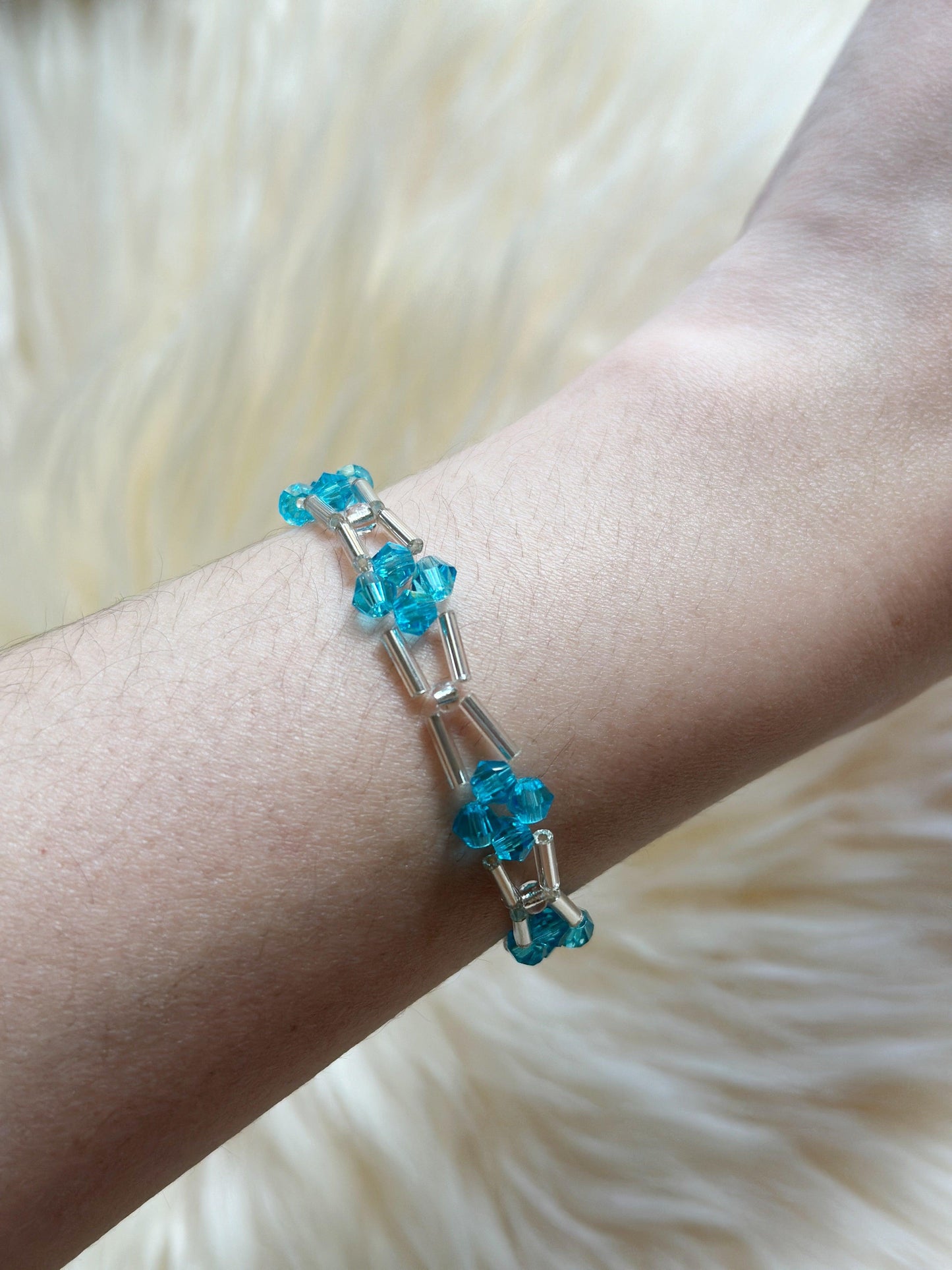 Silver & Blue Beaded bracelet with daisy pattern | silver colour chain | shinny decor bracelet |