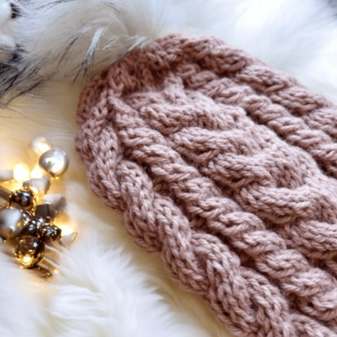 Handknit Cable Brim Beanie | Knit Beret | Slouchy Hat in nude pink | Knit beanie in pinkish beige | Fluffy cozy fur pom pom winter hat