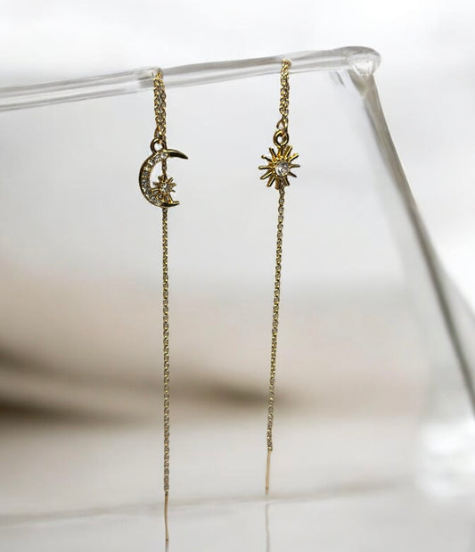 Moon and star dangle threader earrings | chain dangle earrings | minimalist elegant statement earrings | cute kawaii earrings